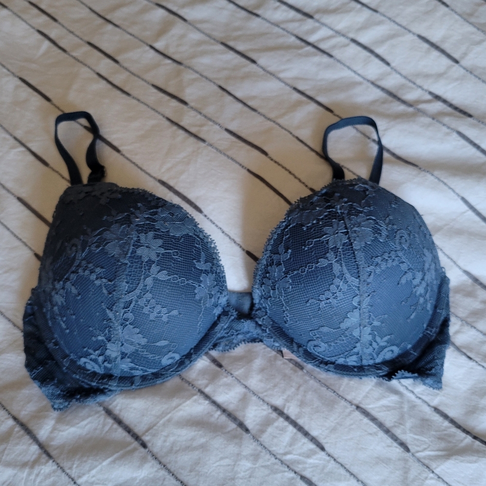 32D VS Lace Underwire PUSH UP Bra in Blue